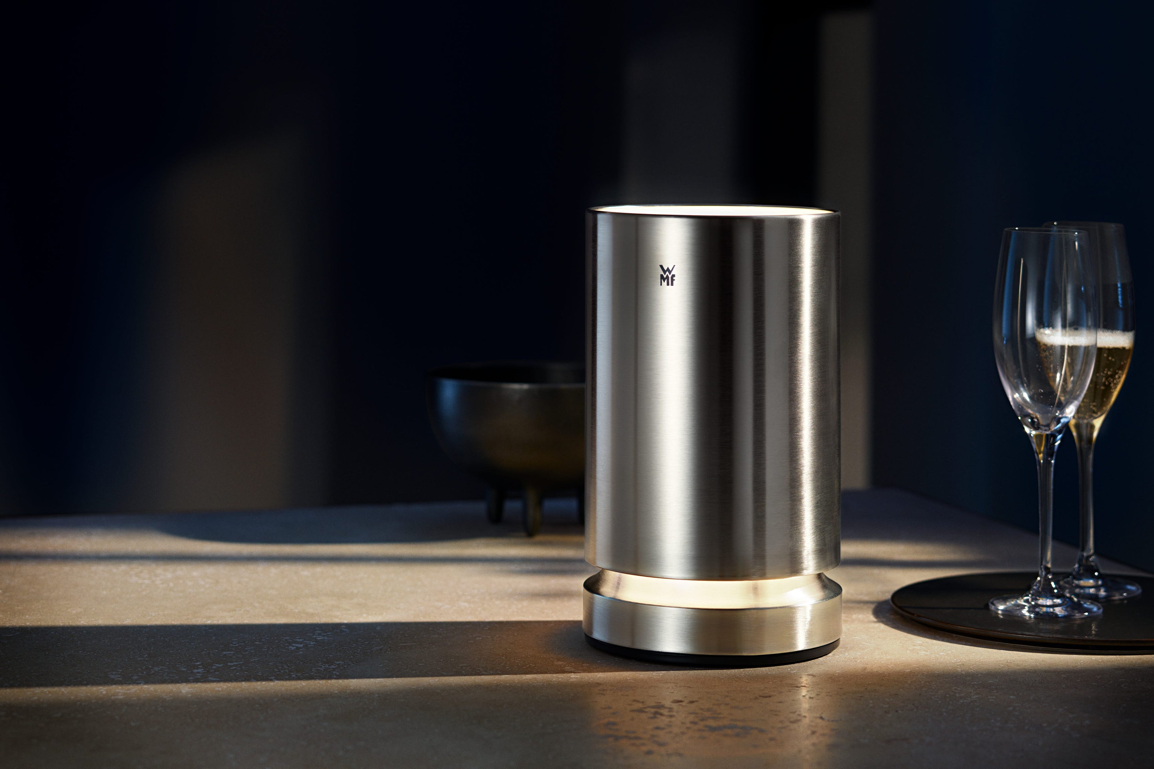 Ambient vin- og champagnekjøler med LED-belysning - WMF med kjøleelement