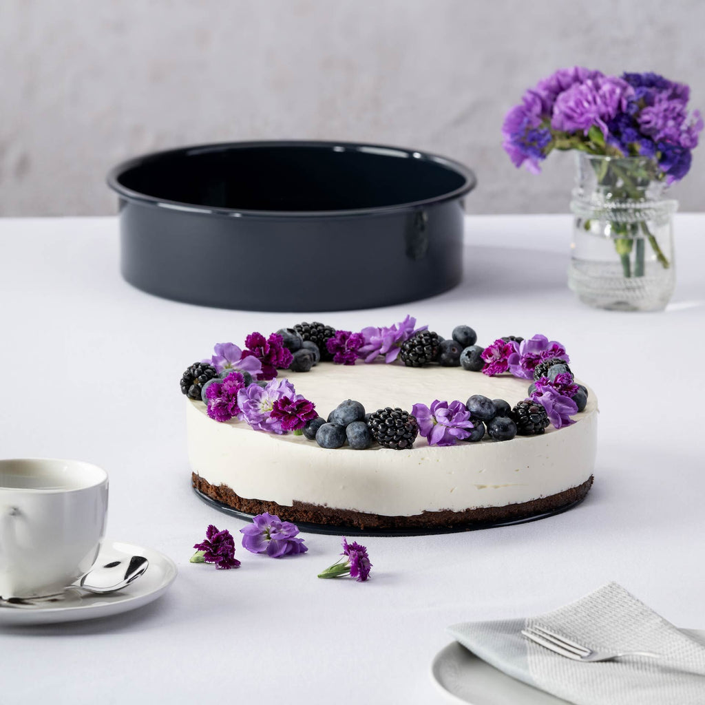Detalj av bakeform med løftbunn emalje Ø26 cm PFAS-fri Dr. Oetker