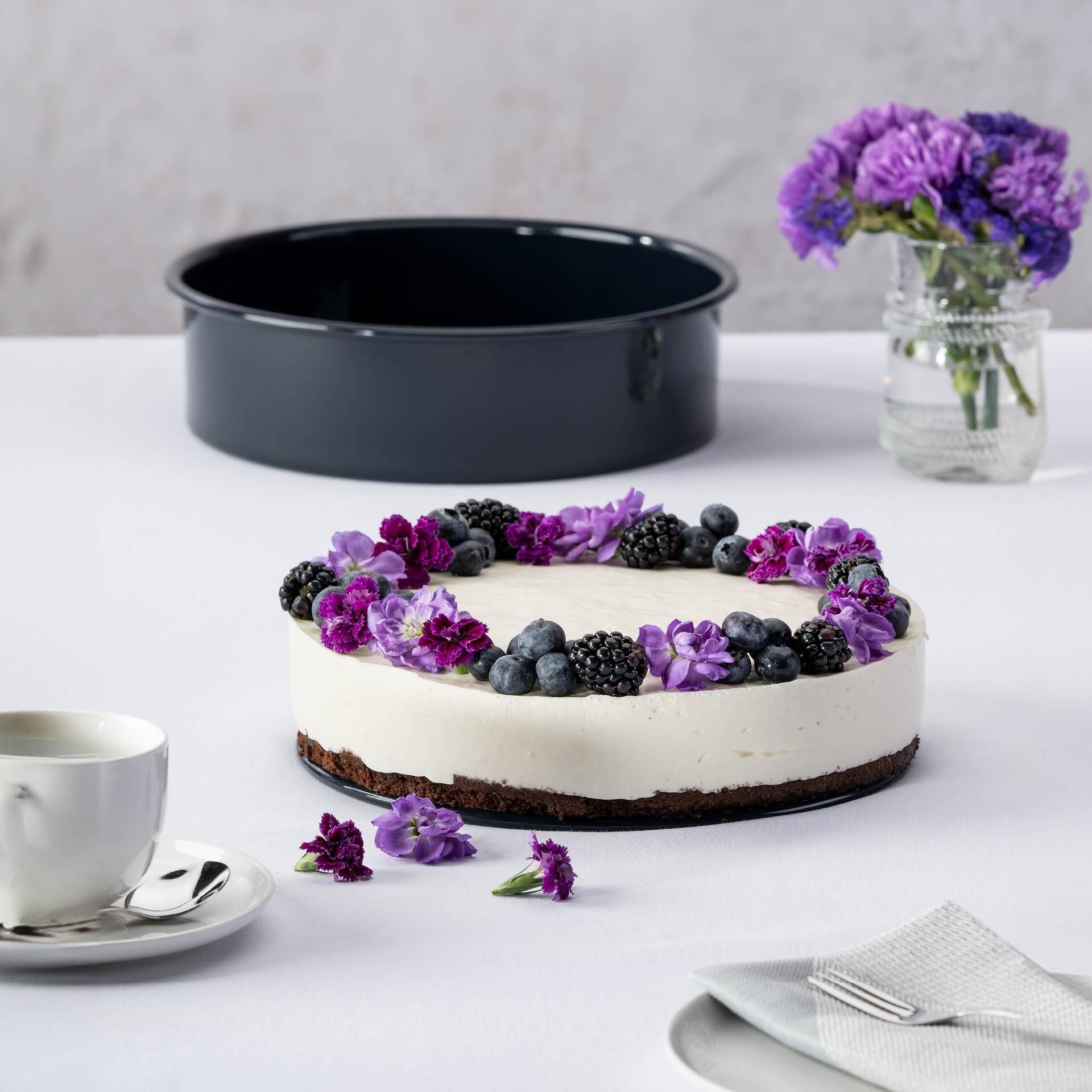 Detalj av bakeform med løftbunn emalje Ø26 cm PFAS-fri Dr. Oetker