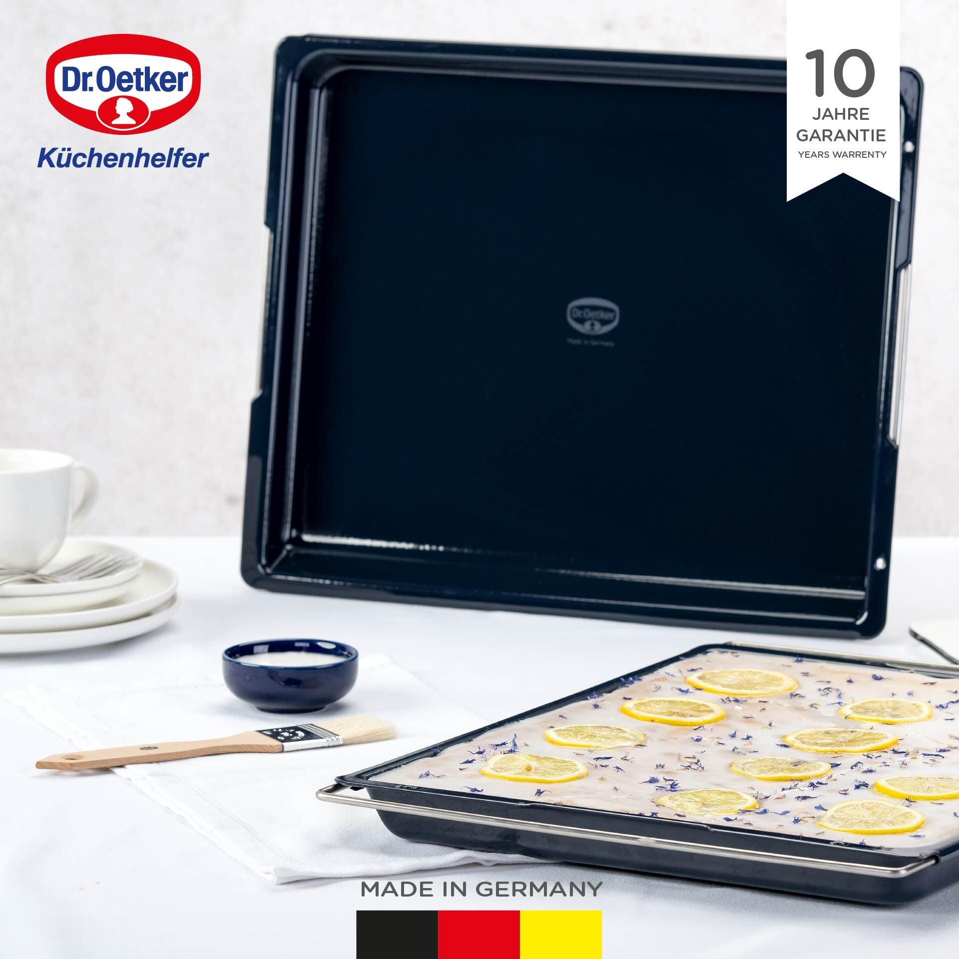 Nærbilde av justerbar mekanisme på Bakeplate justerbar emaljert 33×41-53 cm PFAS-fri