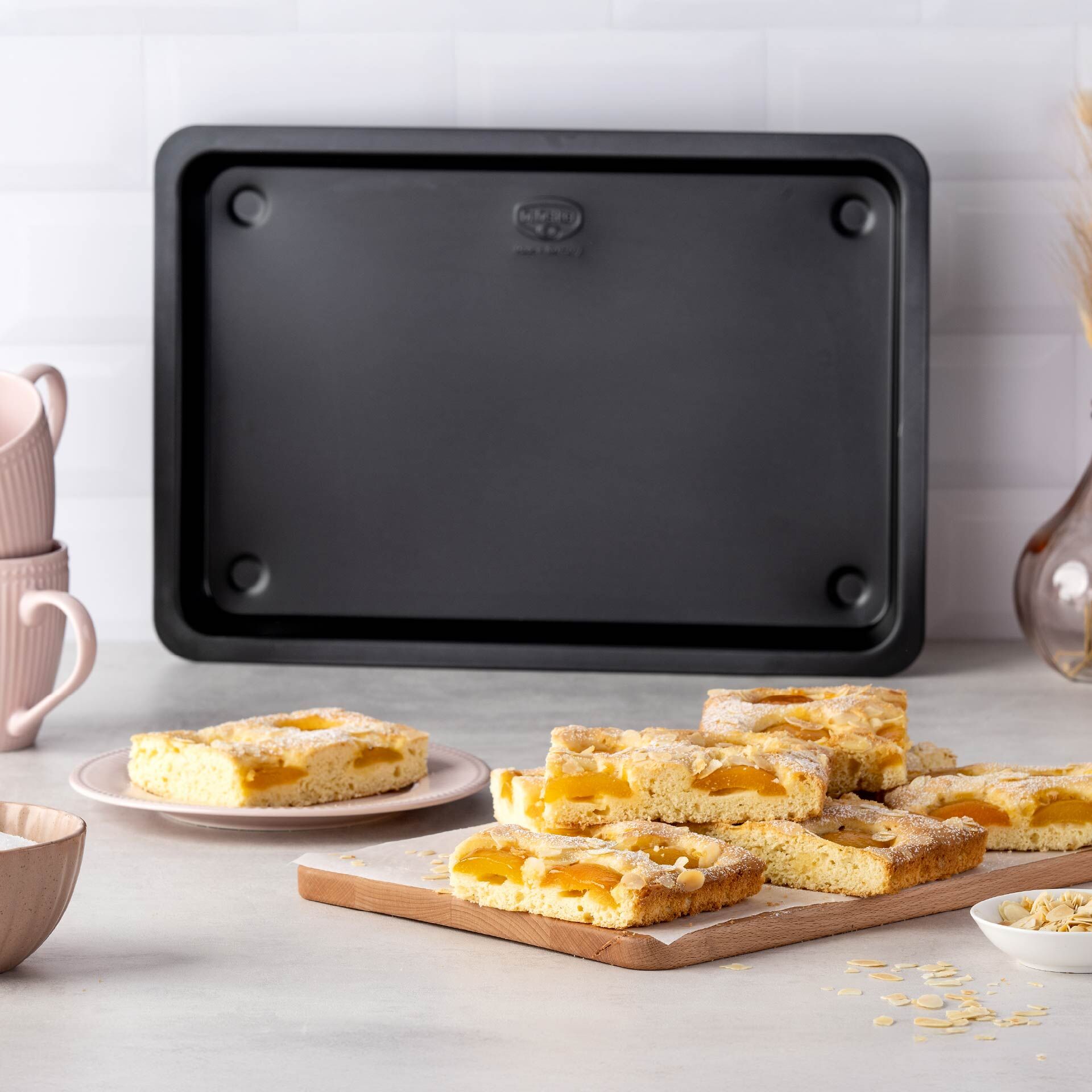 Bakeplate med ekstra høy kant 42x29 cm non-stick - Dr. Oetker bakside