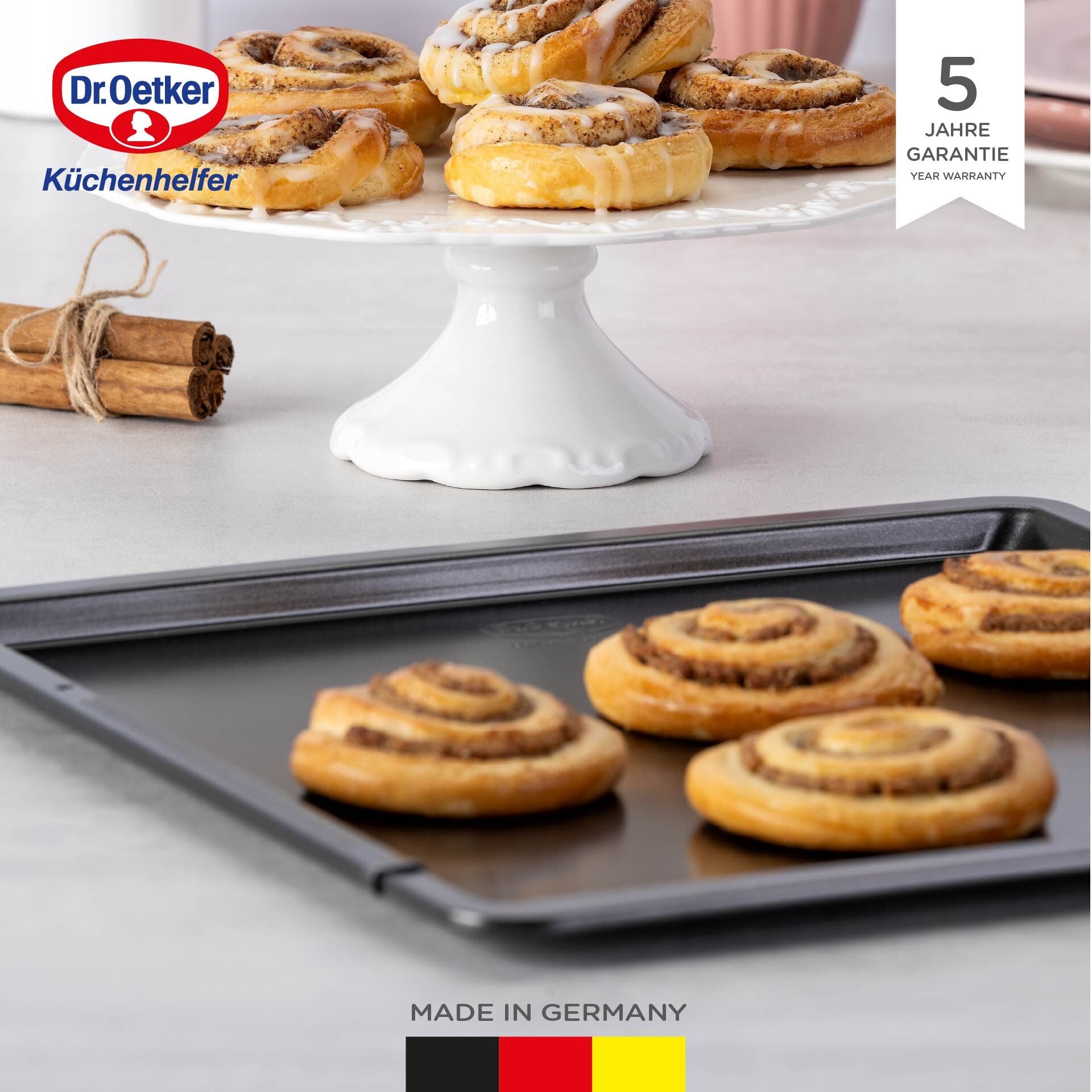Bakeplate uttrekkbar 33-52 cm non-stick PFAS-fri Dr. Oetker montert i ovn