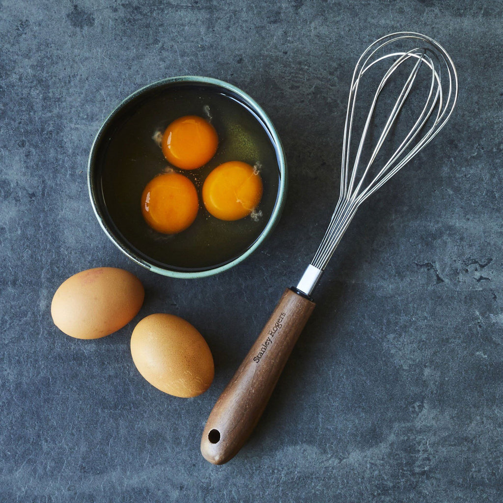 Detalj av Ballongvisp 31 cm valnøttre og rustfritt stål - Stanley Rogers håndtak