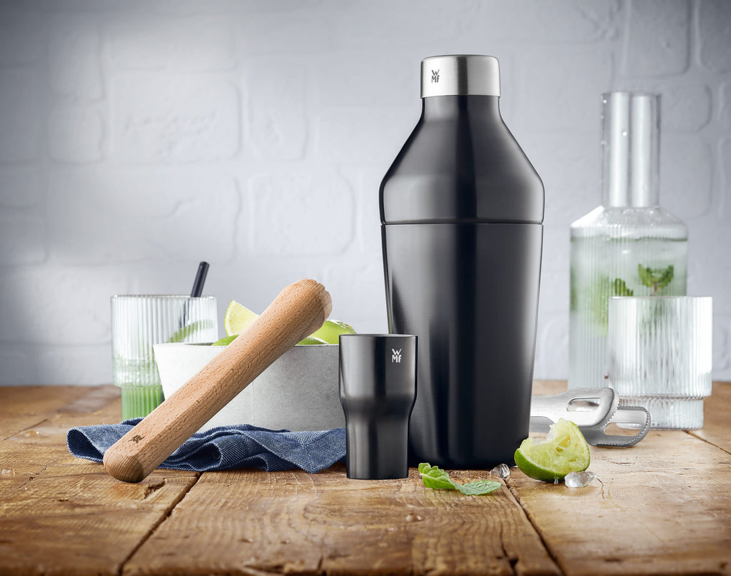 Bar-sett 4-delt med shaker og ismål 0,57 L Baric - WMF støyter i bøketre