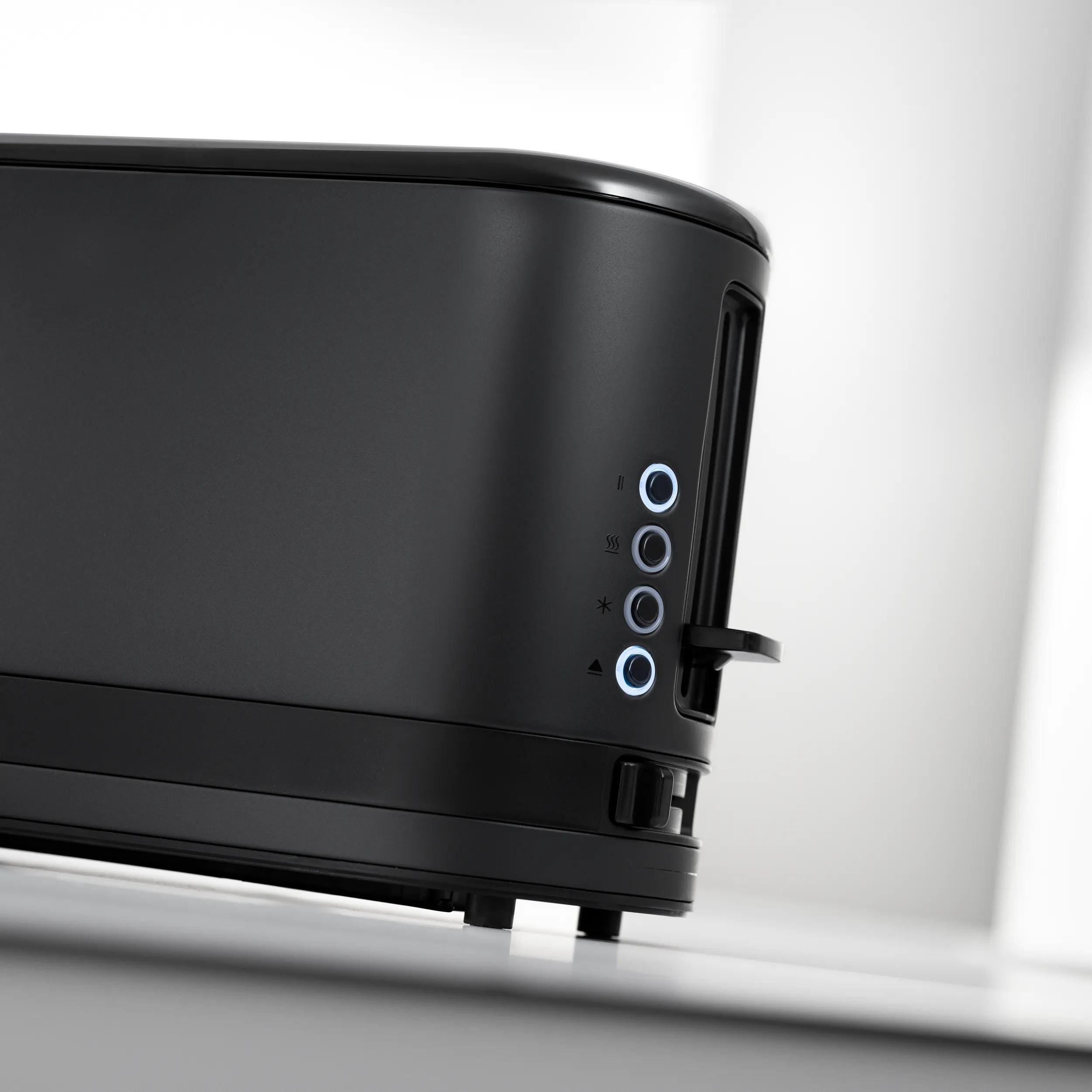 Brødrister langspor 2 skiver 900W svart - WMF KUCHENminis kontrollpanel
