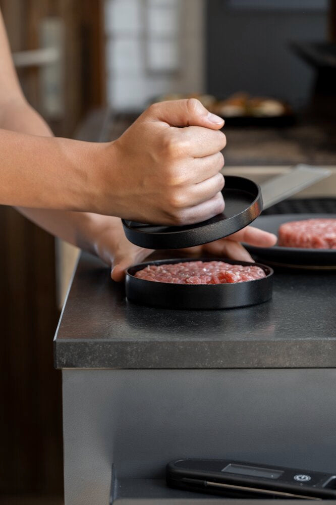 Detalj av Burgerpresse aluminium non-stick riflet svart - Wenko