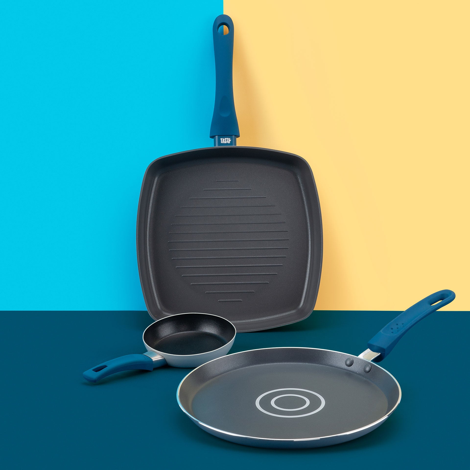 Crêpepanne non-stick Ø26 cm aluminium - Tasty montert på kokeplate