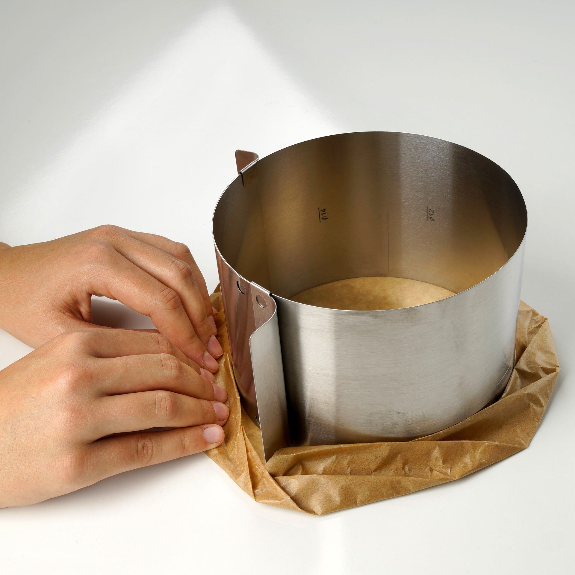 Dessertring justerbar Ø10-18 cm høy 10 cm - Dr. Oetker vist fra siden