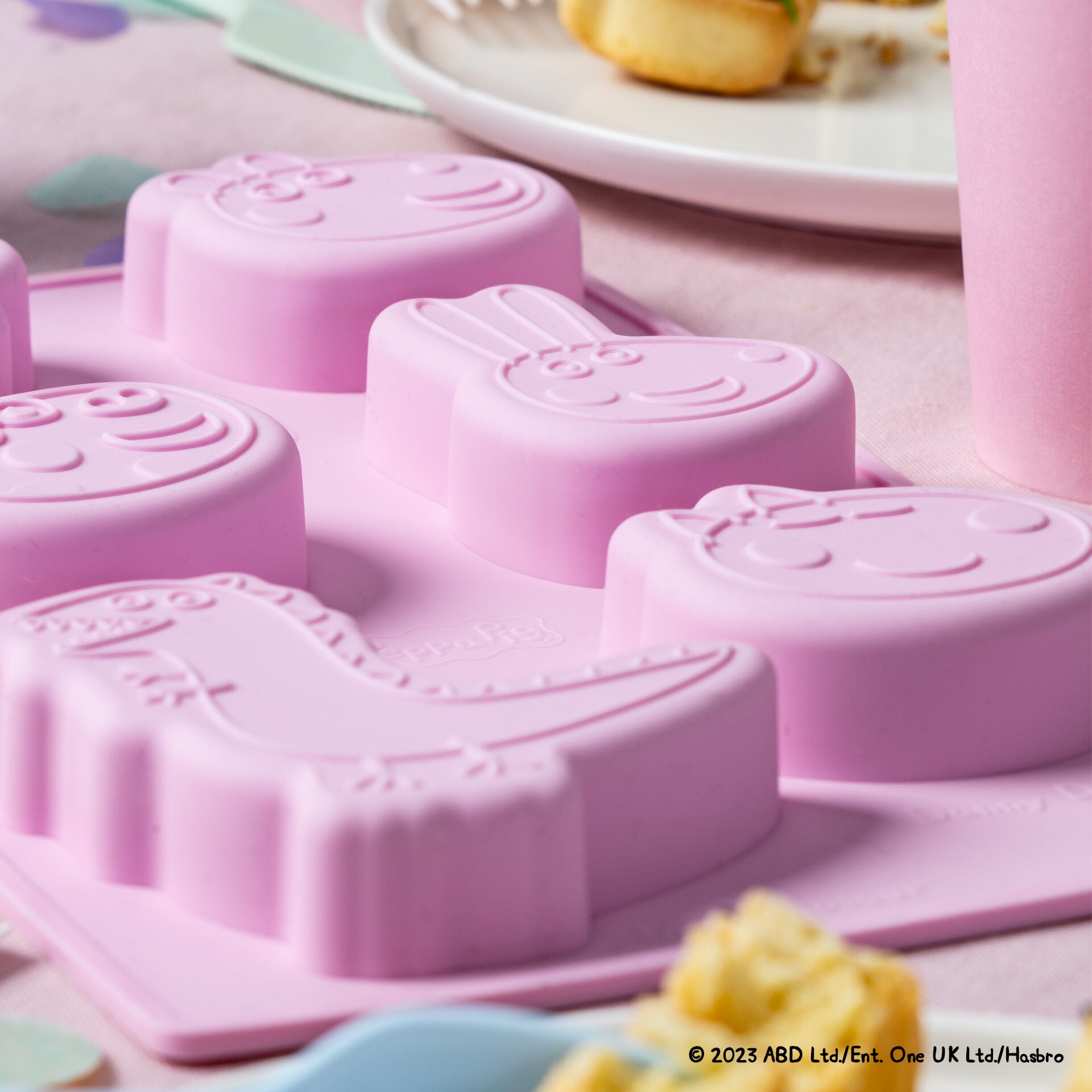 Figurform Peppa & venner silikon 6-delt bakside
