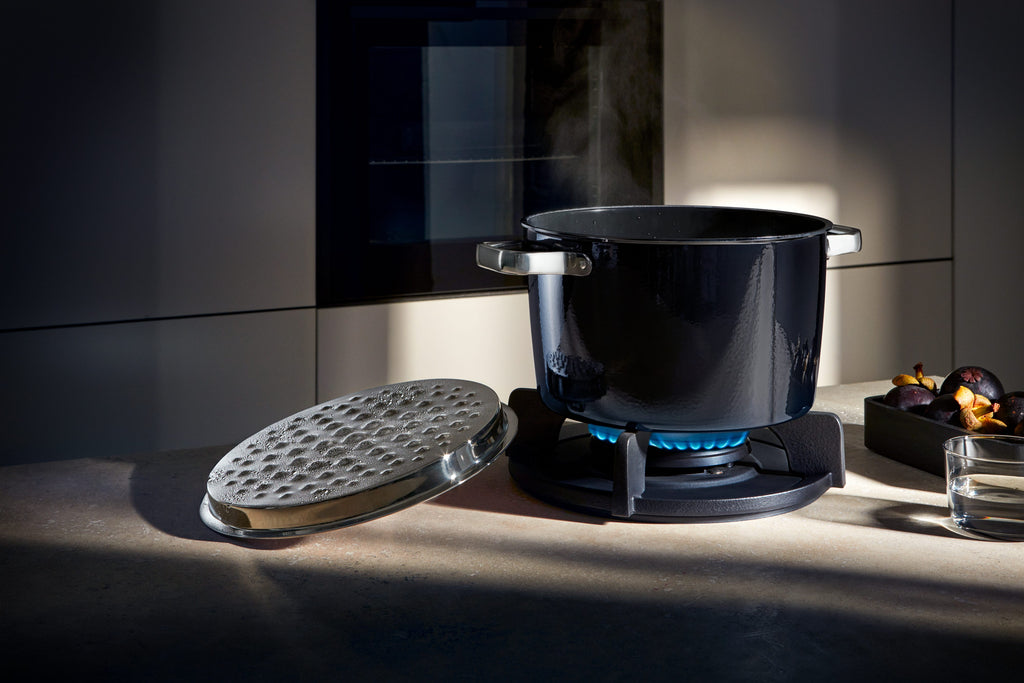 Fusiontec Aromatic gryte med lokk 28 cm 5,9 L svart - WMF pakket i eske