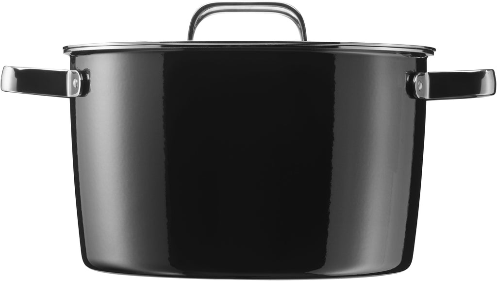 Fusiontec Aromatic kjele 24 cm svart med lokk montert på komfyr