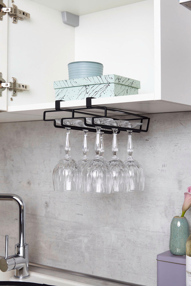 Oversikt over glassholder for skap svart metall for 6 glass i skap