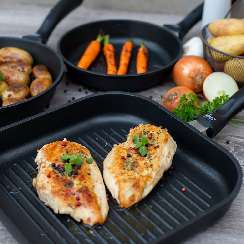 Grillpanne aluminium 28x28 cm non-stick - ELO nærbilde av belegg
