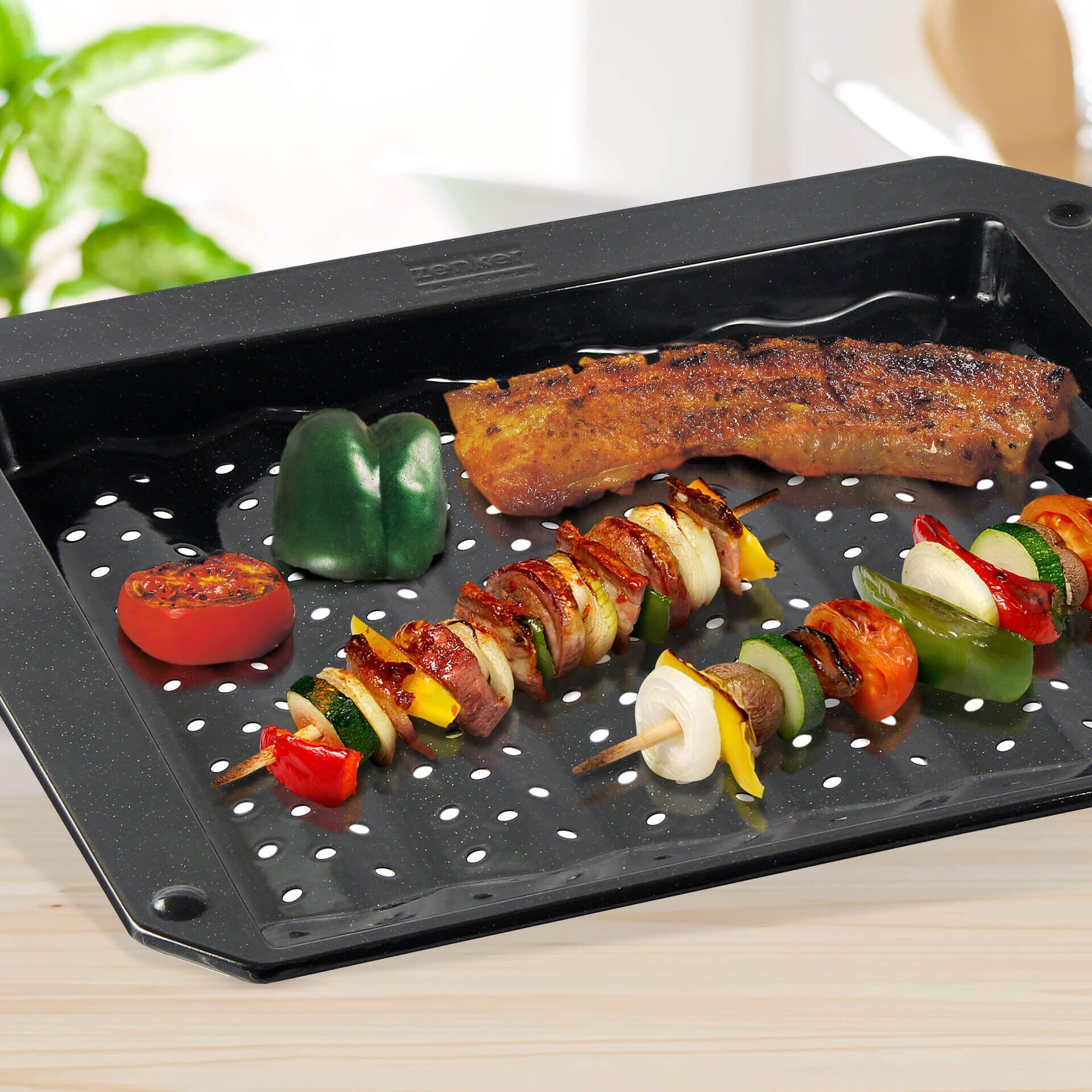 Grillplate perforert 38x33 cm non-stick - Zenker detalj av perforering