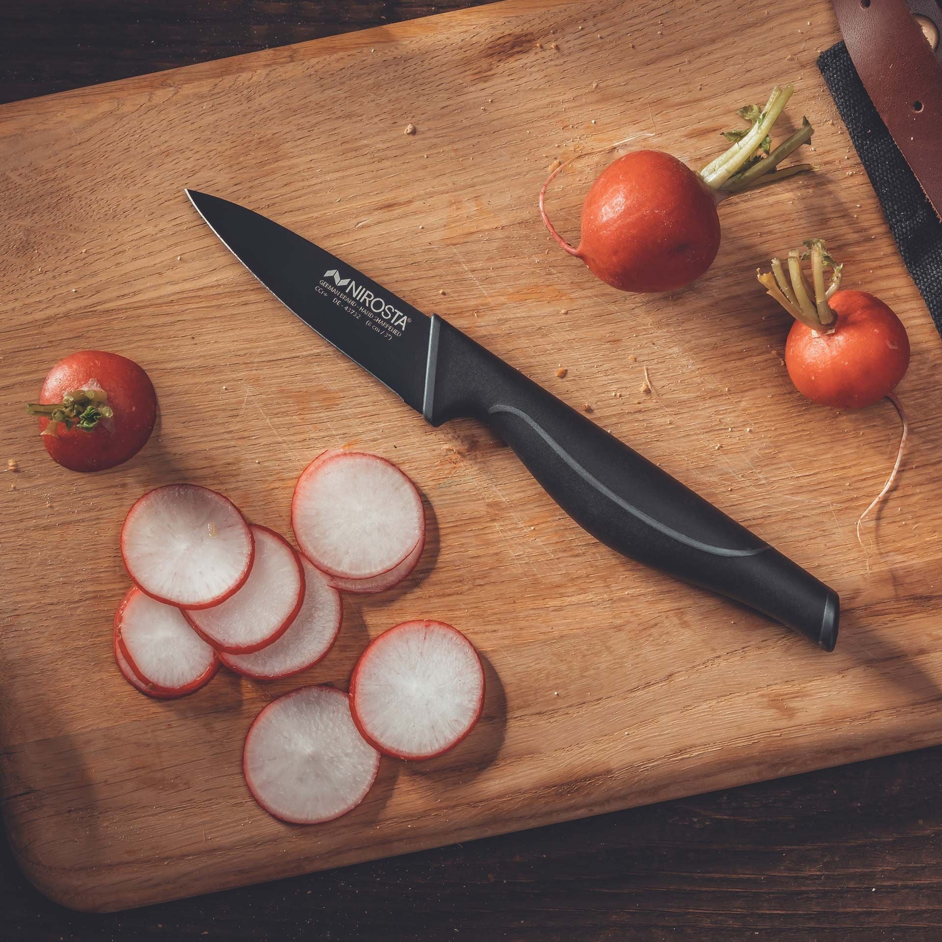 Detalj av blad på Grønnsakskniv 9 cm non-stick belegg, myk grep - Nirosta