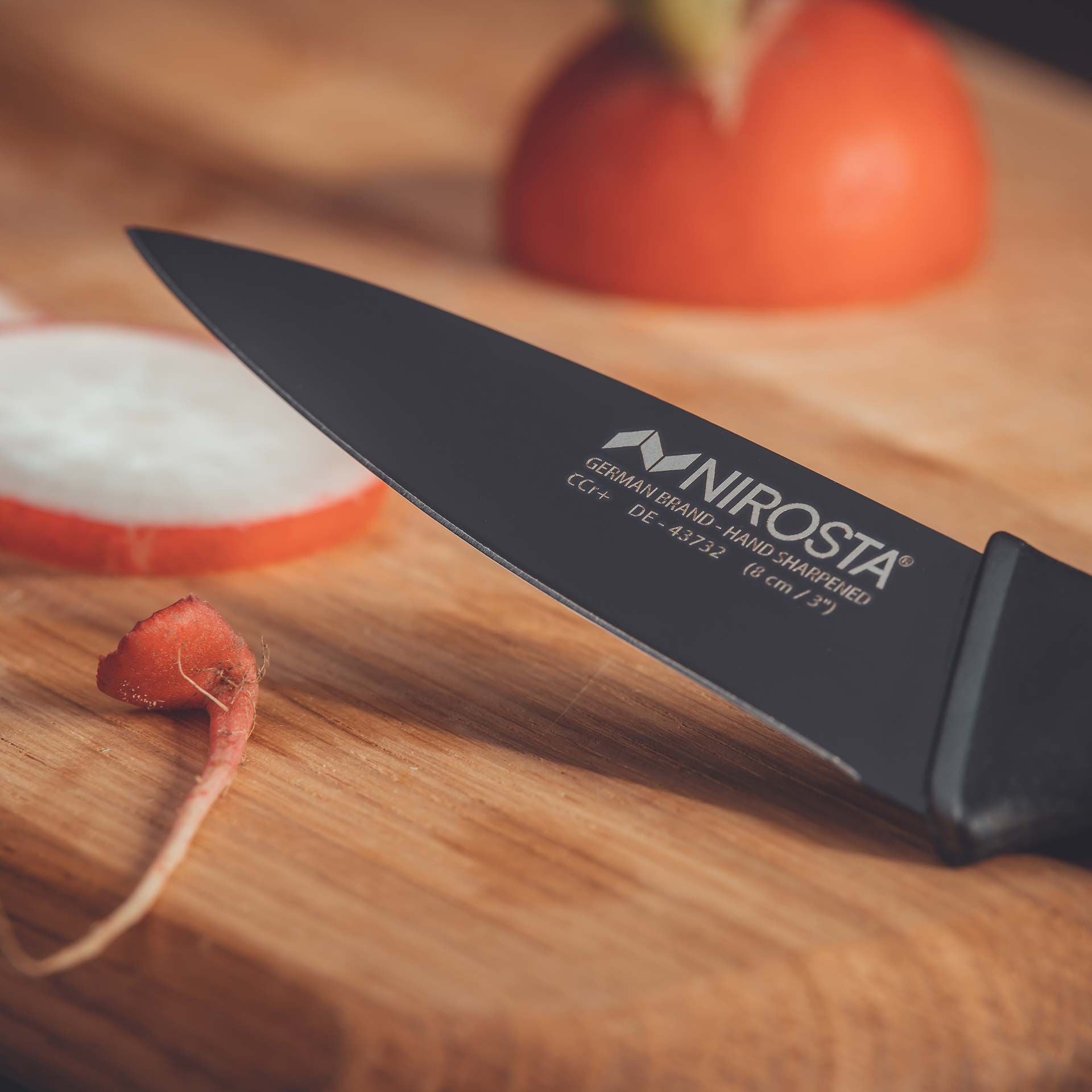 Grønnsakskniv 9 cm non-stick belegg, myk grep - Nirosta brukt til grønnsaker