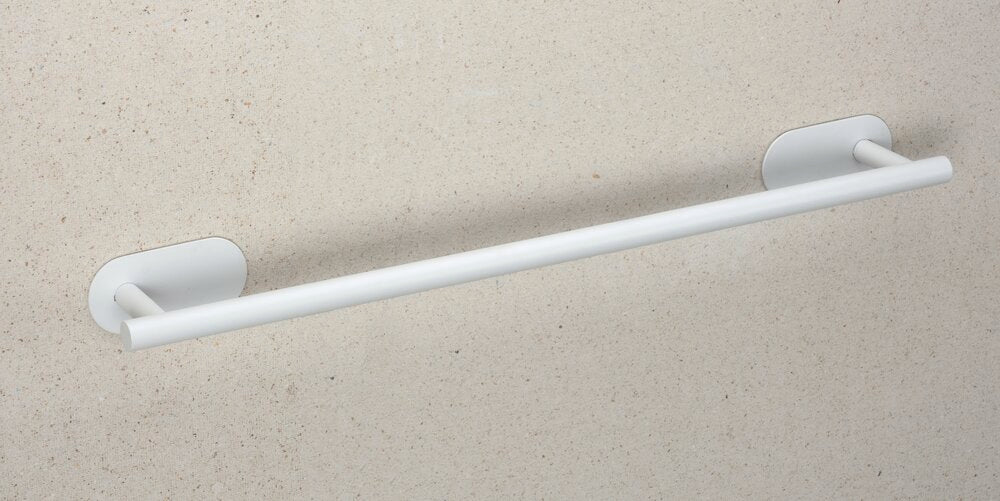 Håndklestang rustfritt stål hvit matt 60 cm Turbo-Loc® Orea i baderomsmiljø