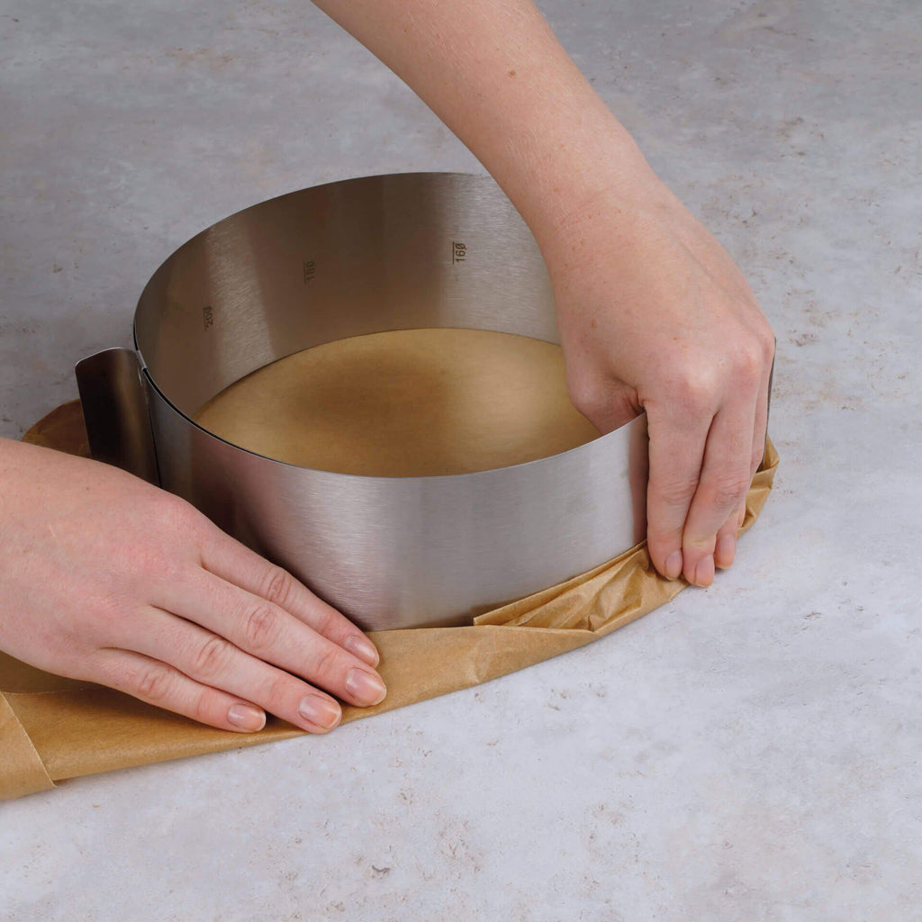 Kakering justerbar Ø16-30 cm rustfritt stål - Dr. Oetker montert