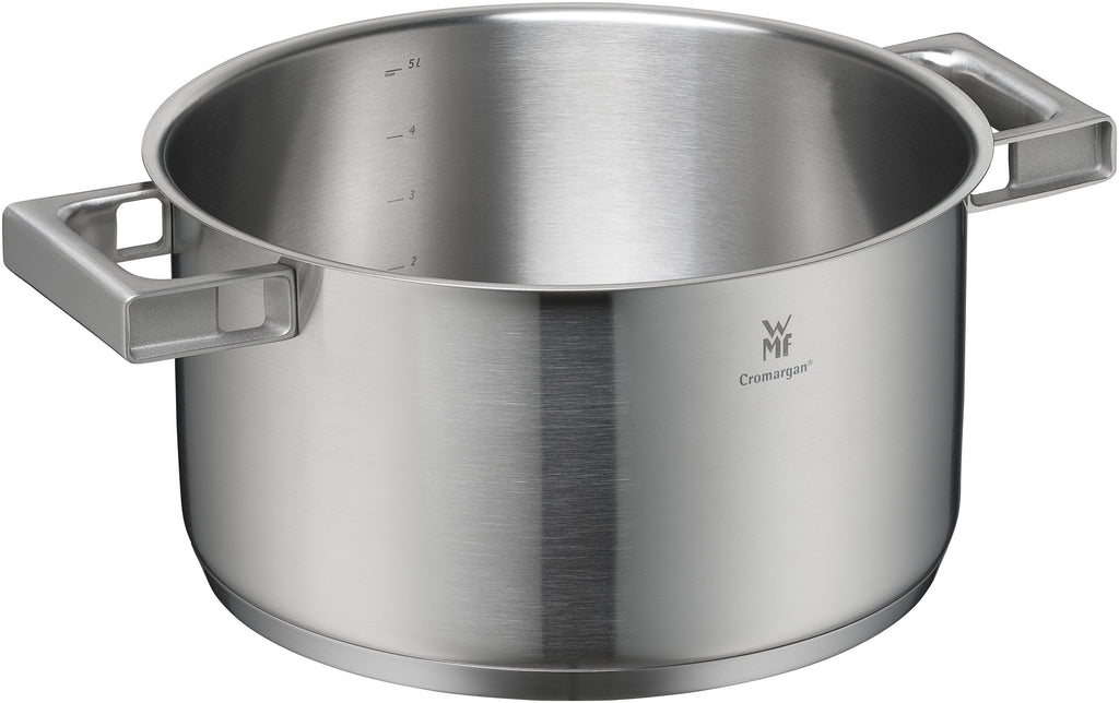 Kjele med lokk 24 cm rustfritt stål Ultimate Cool+ 5,7 L - WMF montert på kokeplate