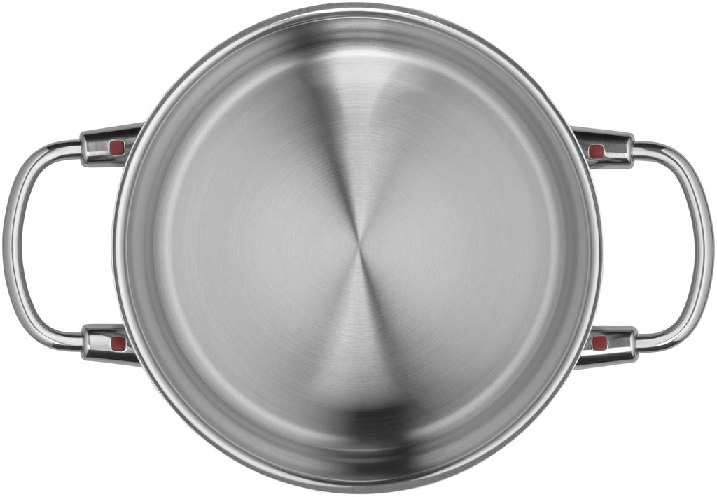 Nærbilde av håndtak med Cool+ teknologi på Kjele rustfritt stål 20 cm 3,8 L med glasslokk - WMF Quality One