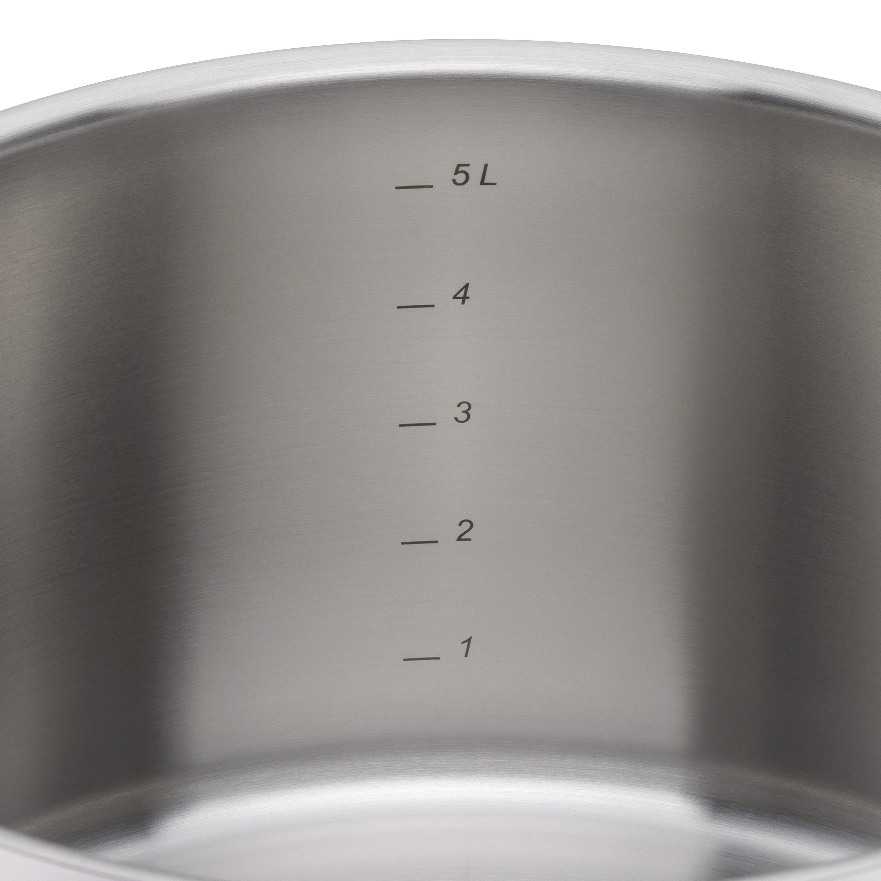 Kjele rustfritt stål 24 cm med glasslokk, induksjon i bruk på induksjonsplate