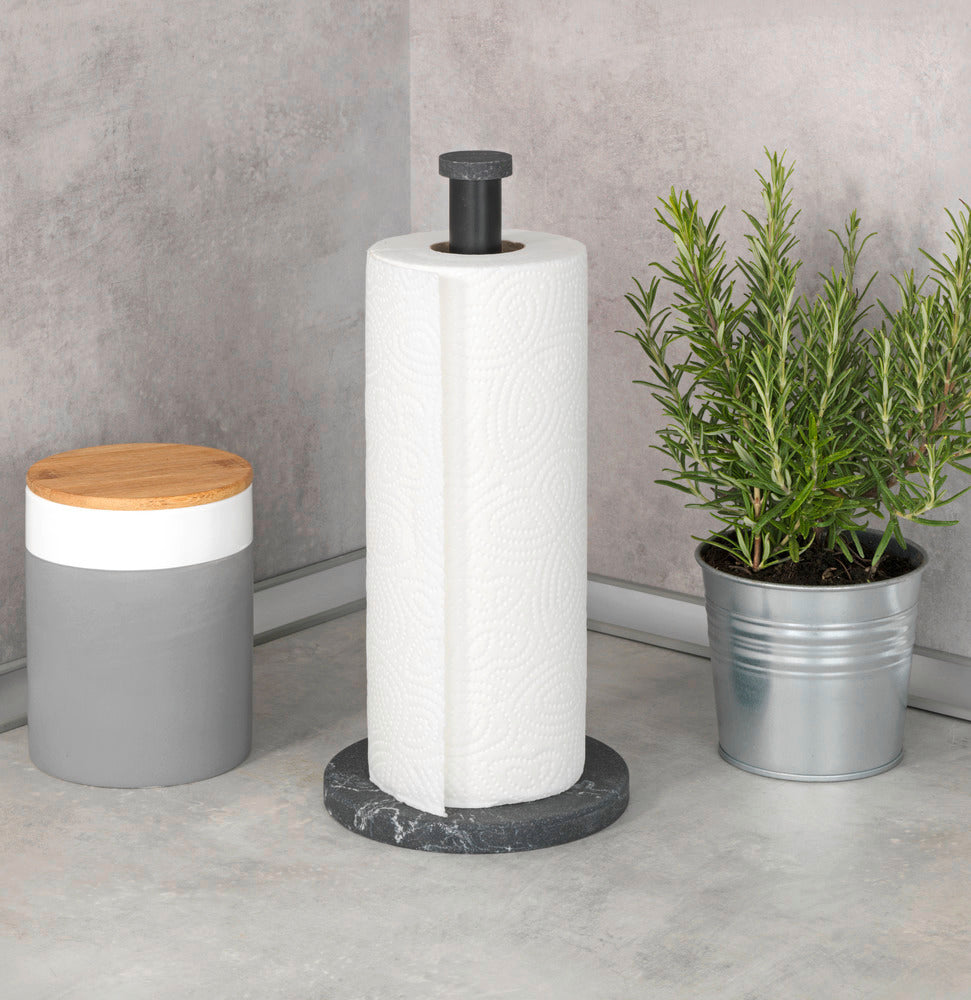 Nærbilde av tekstur på Kjøkkenrullholder Marmor svart med marmorlook polyresin
