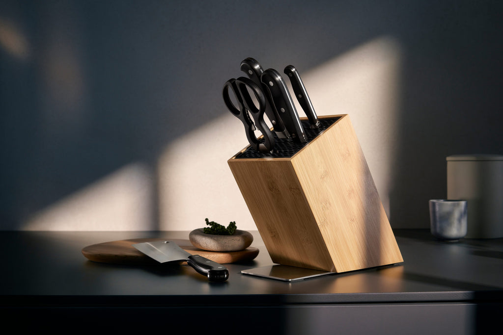 Knivsett 6-delt Spitzenklasse Plus med FlexTec knivblokk og kniver oppstilt