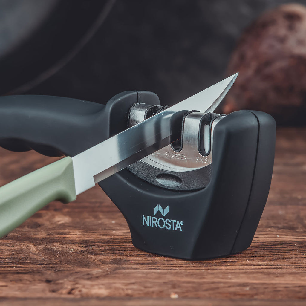 Knivsliper Quick-Sharp 3 trinn med sklisikker bunn montert