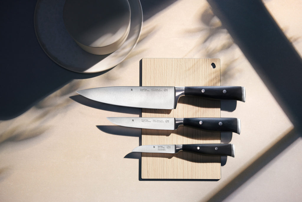 Detalj av håndtak på Kokkekniv 20 cm Grand Class stål - WMF