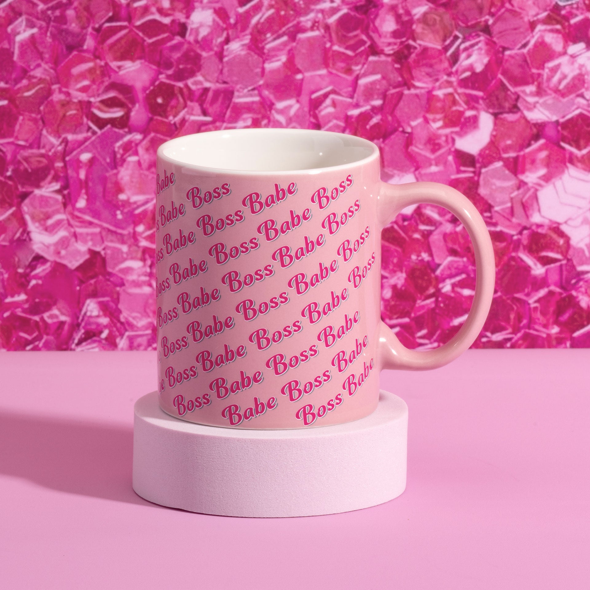 Kopp "Boss Babe" rosa keramikk 350 ml bakside