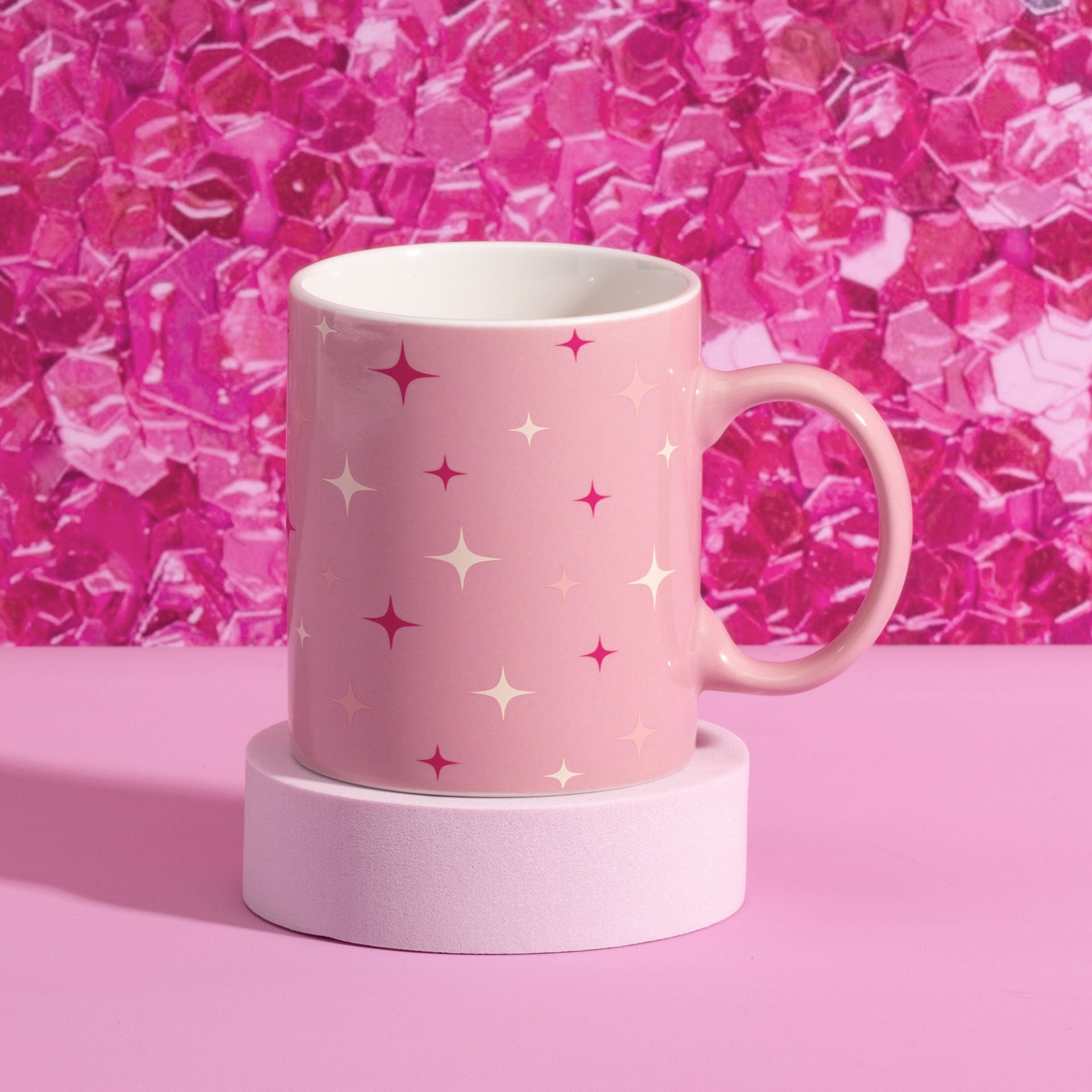 Kopp med stjerner rosa og hvit stentøy 350 ml - Paris Hilton bakside