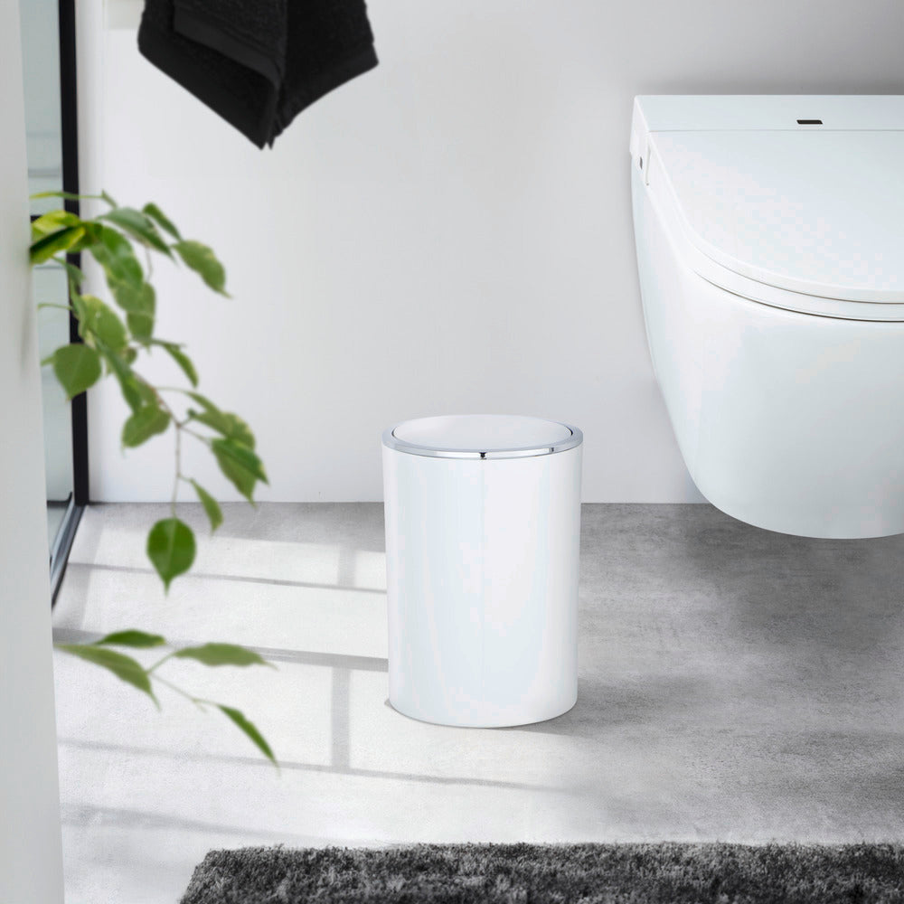 Nærbilde av materialet på Kosmetikkbøtte med svingdeksel Inca hvit 5 L plast
