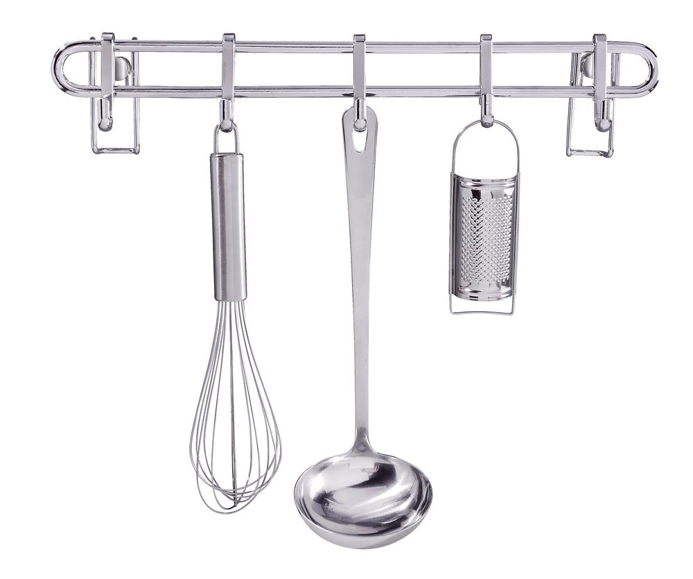 Montert Krokrekke metall 40 cm med 5 kroker Style-serien - WENKO på kjøkkenvegg