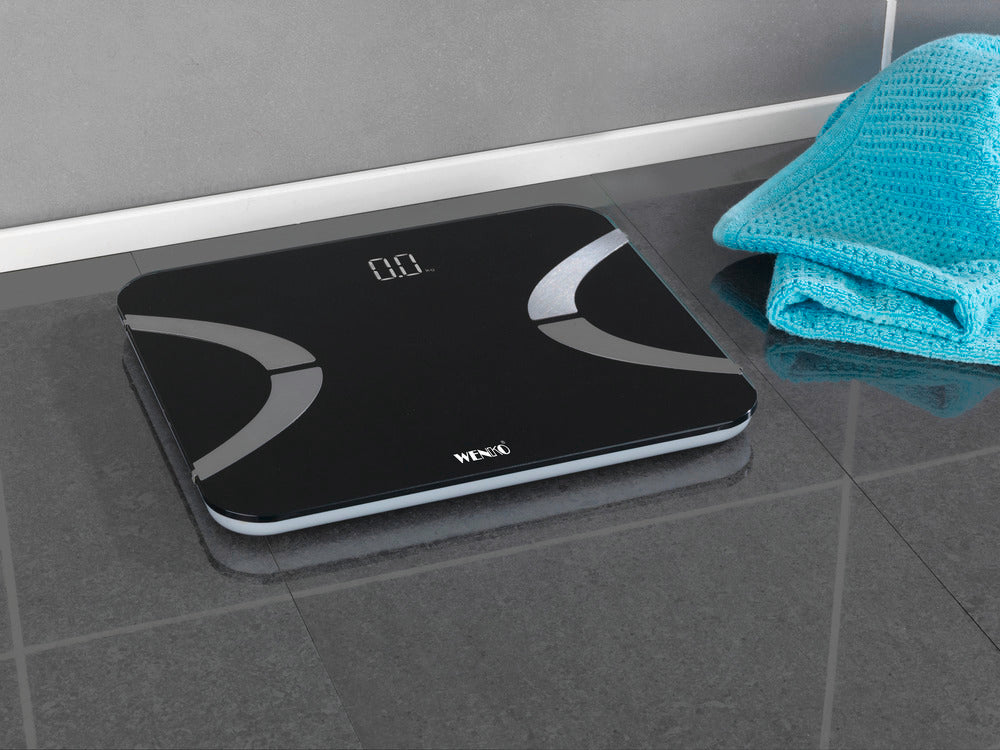 Kroppsvekt analyse LED svart Bluetooth glass - WENKO LED-display i bruk
