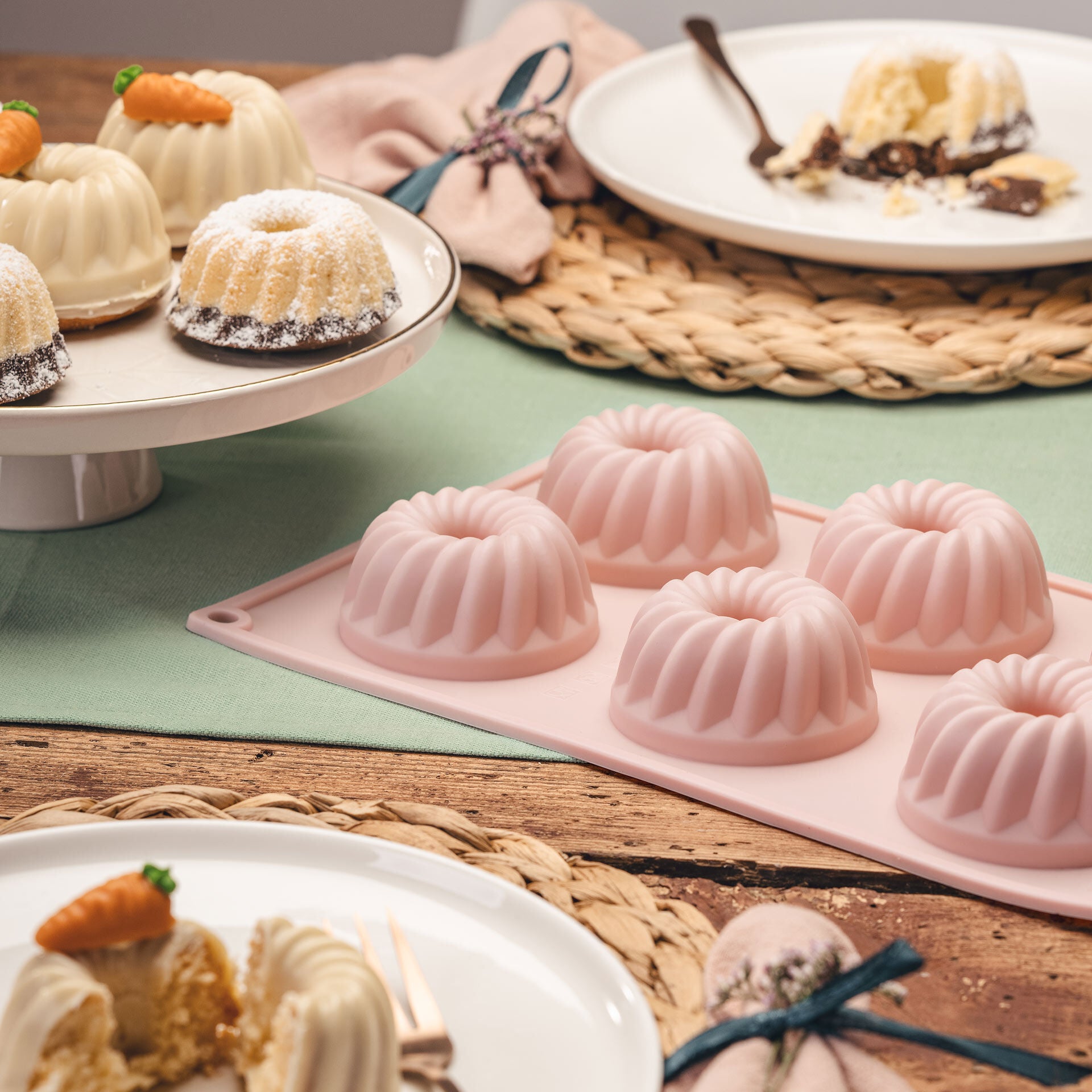 Bakside av Mini gugelhupfform silikon 6 kopper Ø7 cm - Dr. Oetker