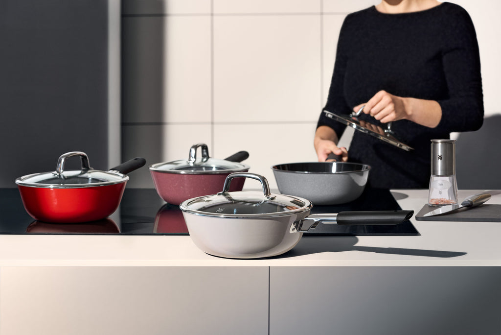 Oversikt over Multigryte Fusiontec Mineral 22 cm 2,3 L platinum - WMF med lokk