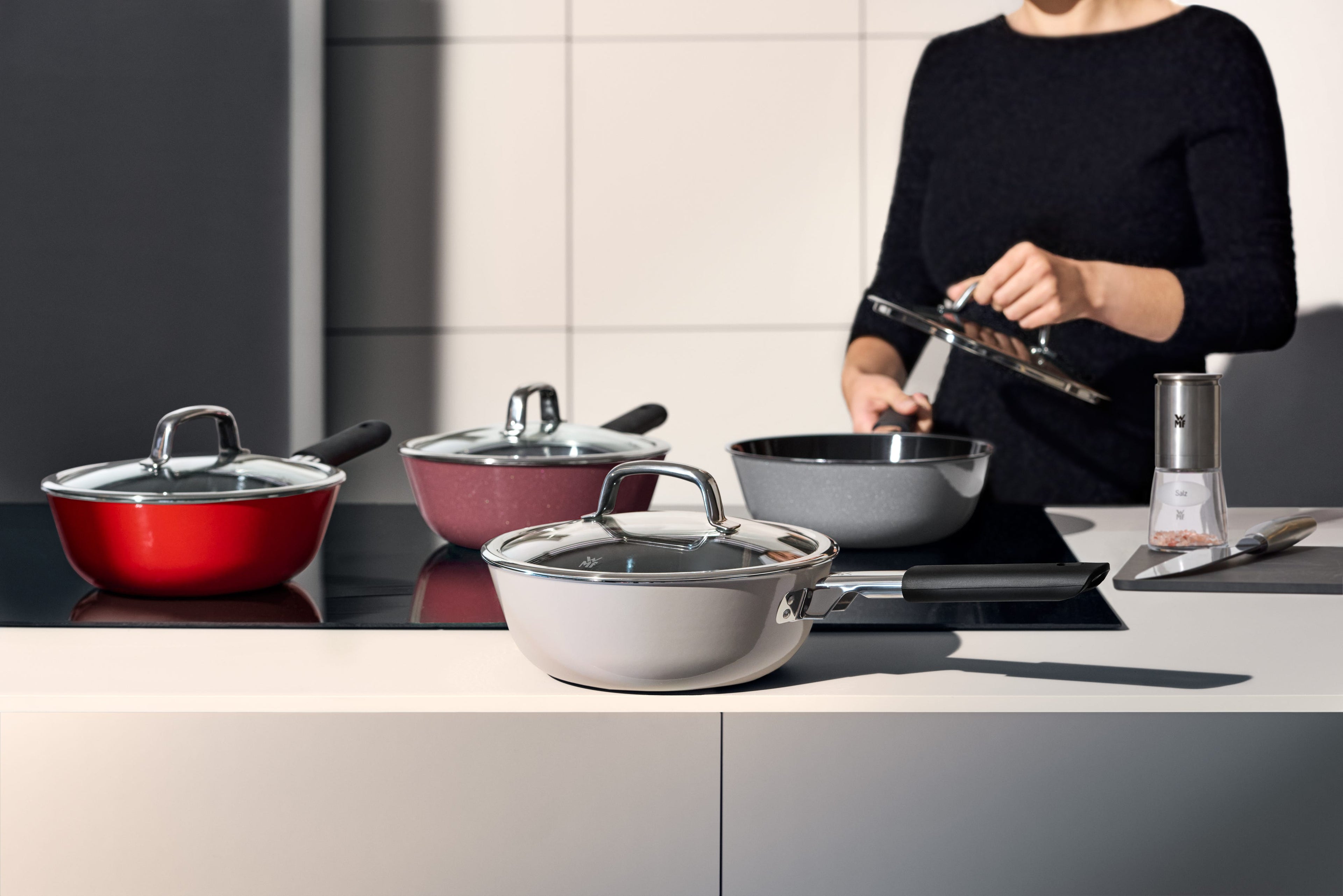 Oversikt over Multigryte Fusiontec Mineral 22 cm 2,3 L platinum - WMF med lokk
