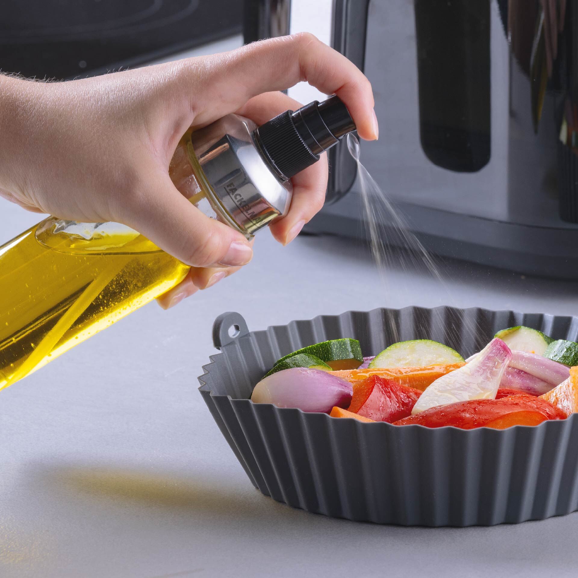 Oljesprayer glass 200 ml for airfryer og matlaging - Fackelmann bakside