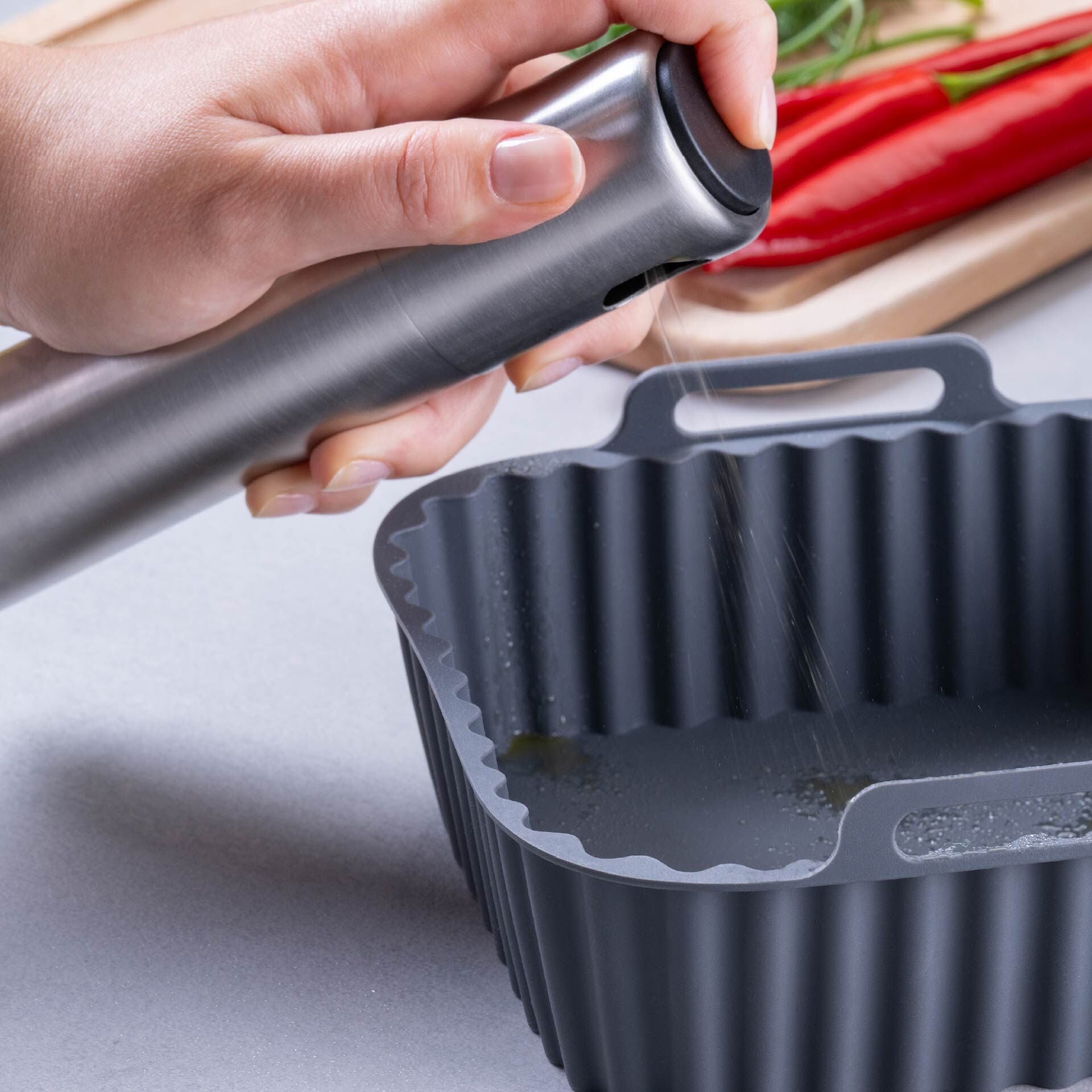 Oljesprayer rustfritt stål 100 ml for airfryer og matlaging - Fackelmann bakside