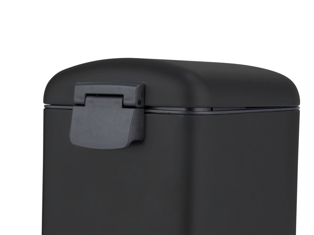 Pedalspann 10 L svart metall/plast nærbilde av lokk