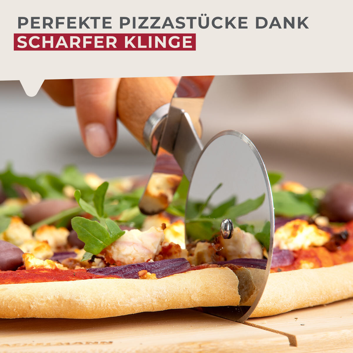 Pizzahjul rustfritt stål med bøkeskaft FSC i bruk