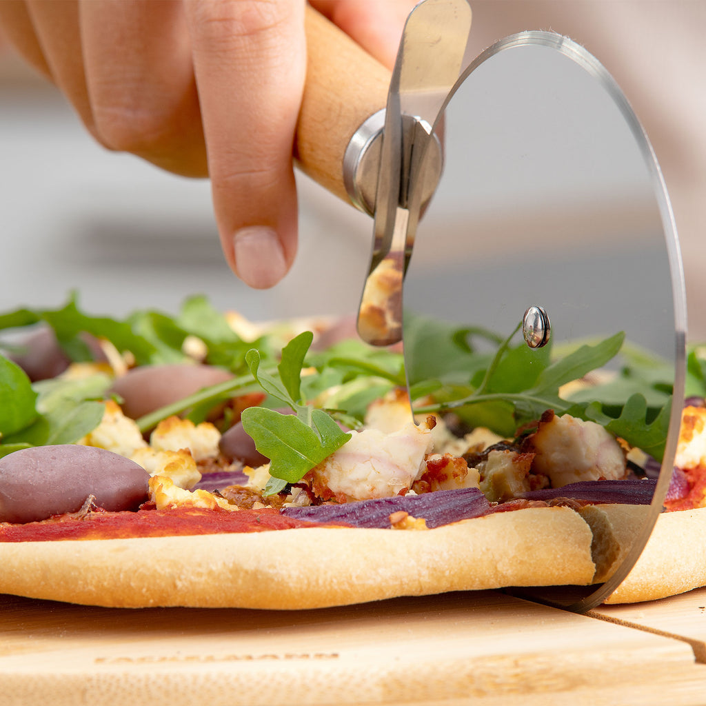 Pizzahjul XXL bøkehåndtak rustfritt stål Ø10 cm bakside