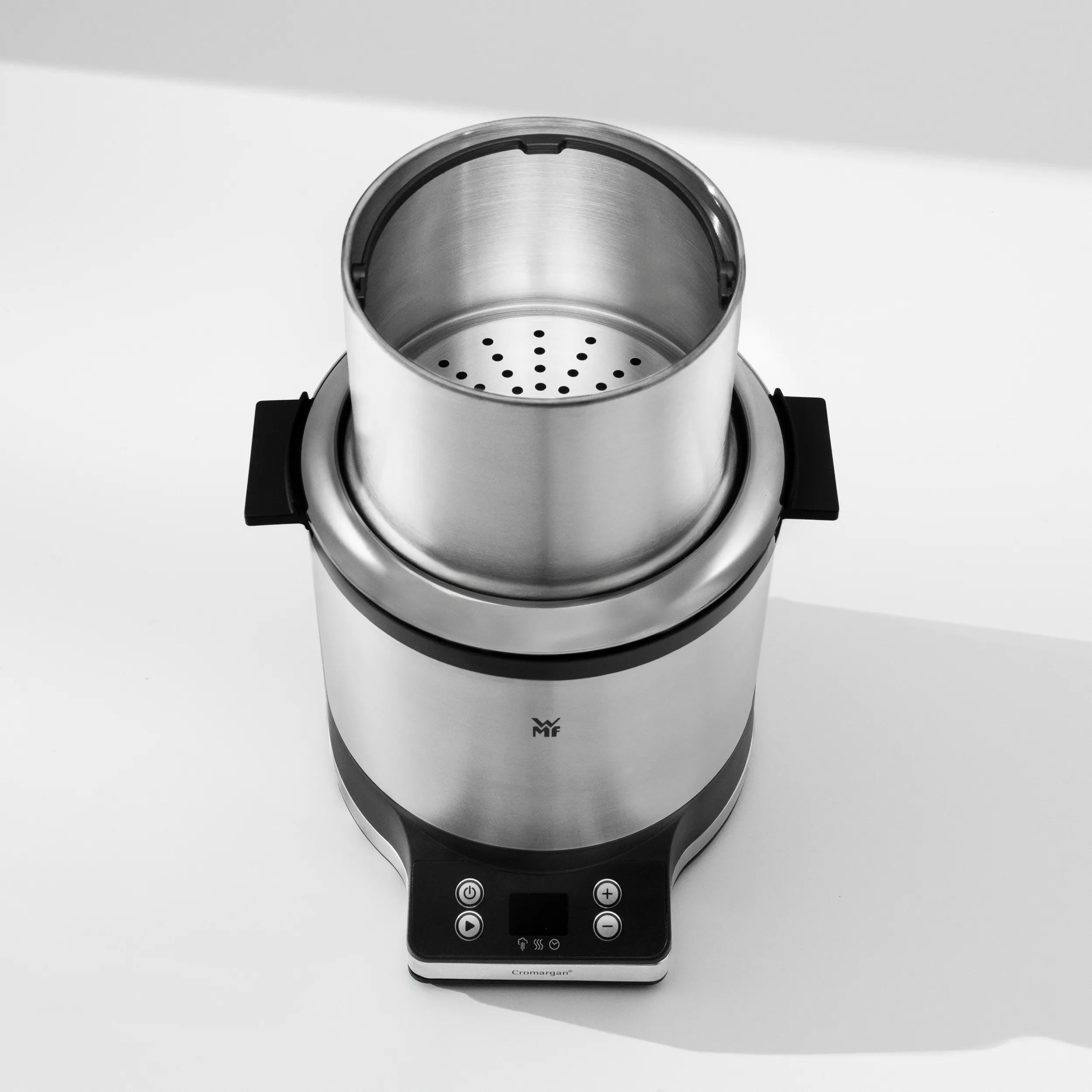 Riskoker med lunch-to-go-boks 220W non-stick - WMF montert på kjøkkenbenk