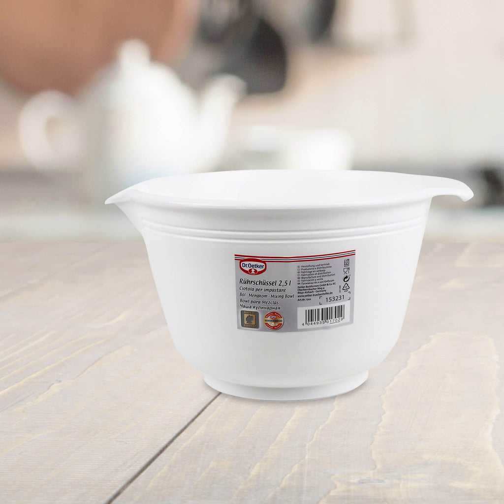 Rørebolle plast 2,5 L hvit med helletut - Dr. Oetker detalj av helletut