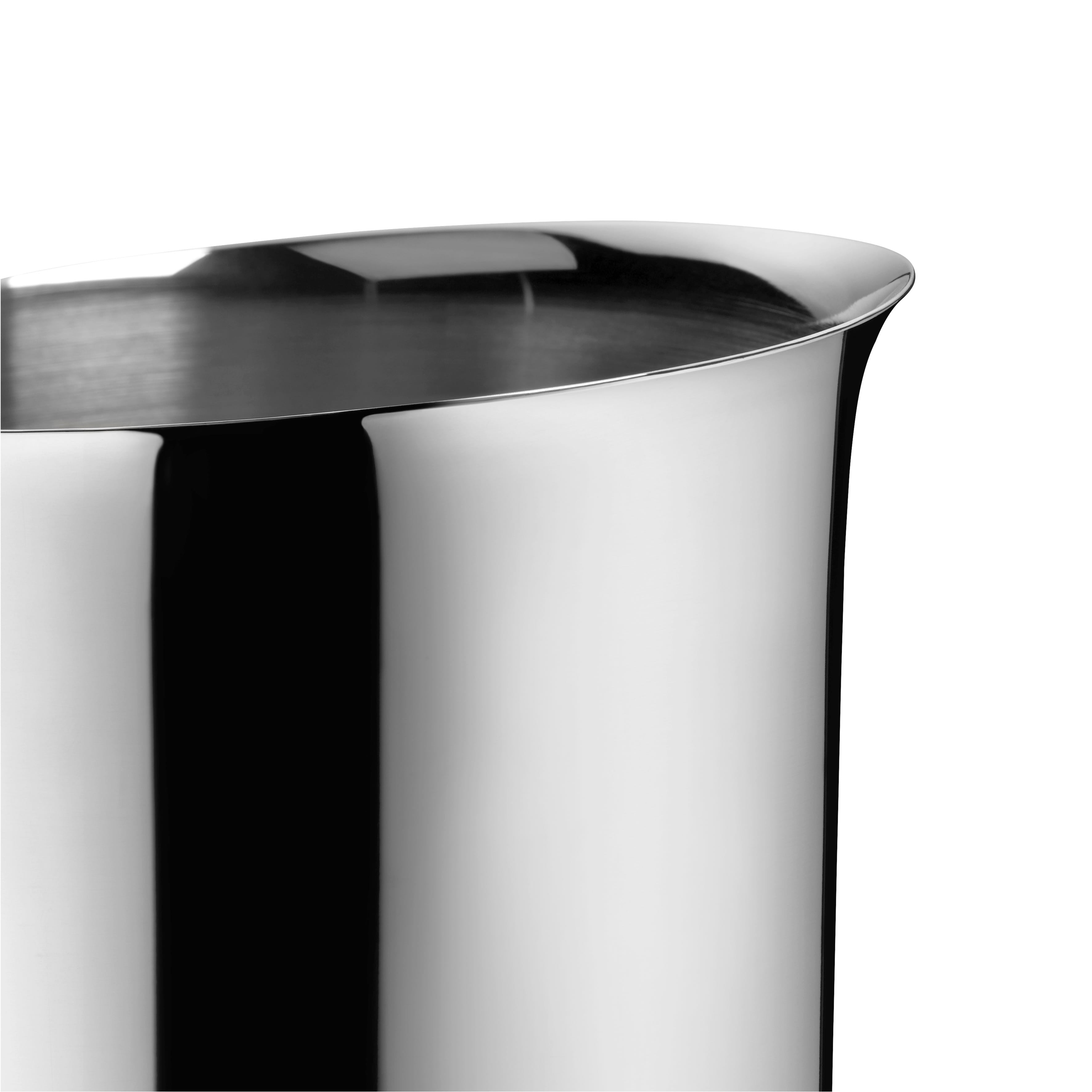 Nærbilde av grep på Rørebolle rustfritt stål 12,5 cm 1,5 L med helle og grep - WMF