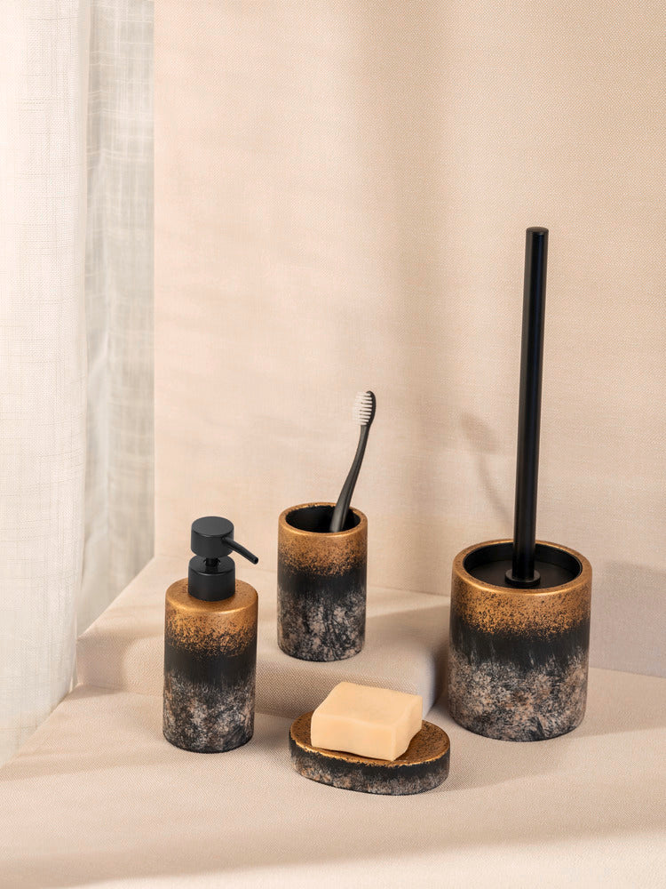 Nærbilde av Såpedispenser Lacona flerfarget betong pumpe