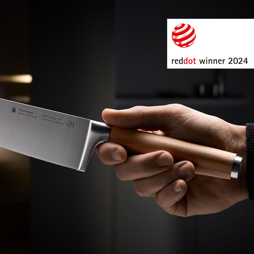 Nærbilde av klinge på Santokukniv 18 cm Grand Wood oliventre - WMF