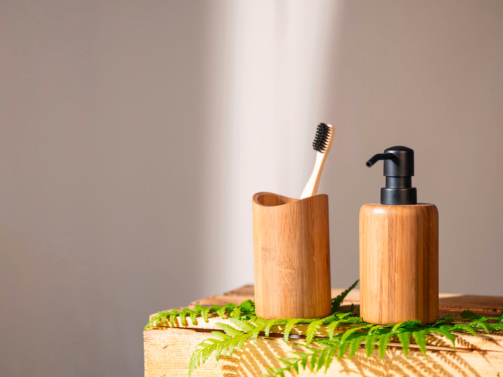 Montert Såpedispenser bambus/plast natur/svart 0,36 L Bedollo på baderom