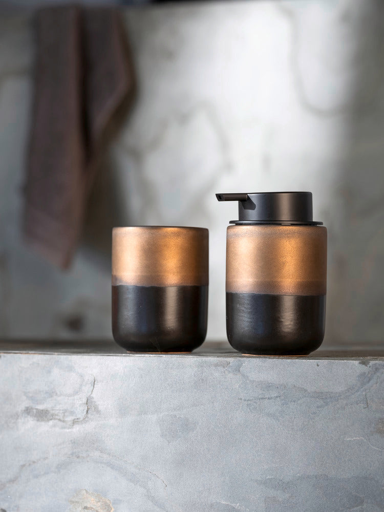 Såpedispenser keramikk svart/bronse 0,3 L Enego - montert i baderom