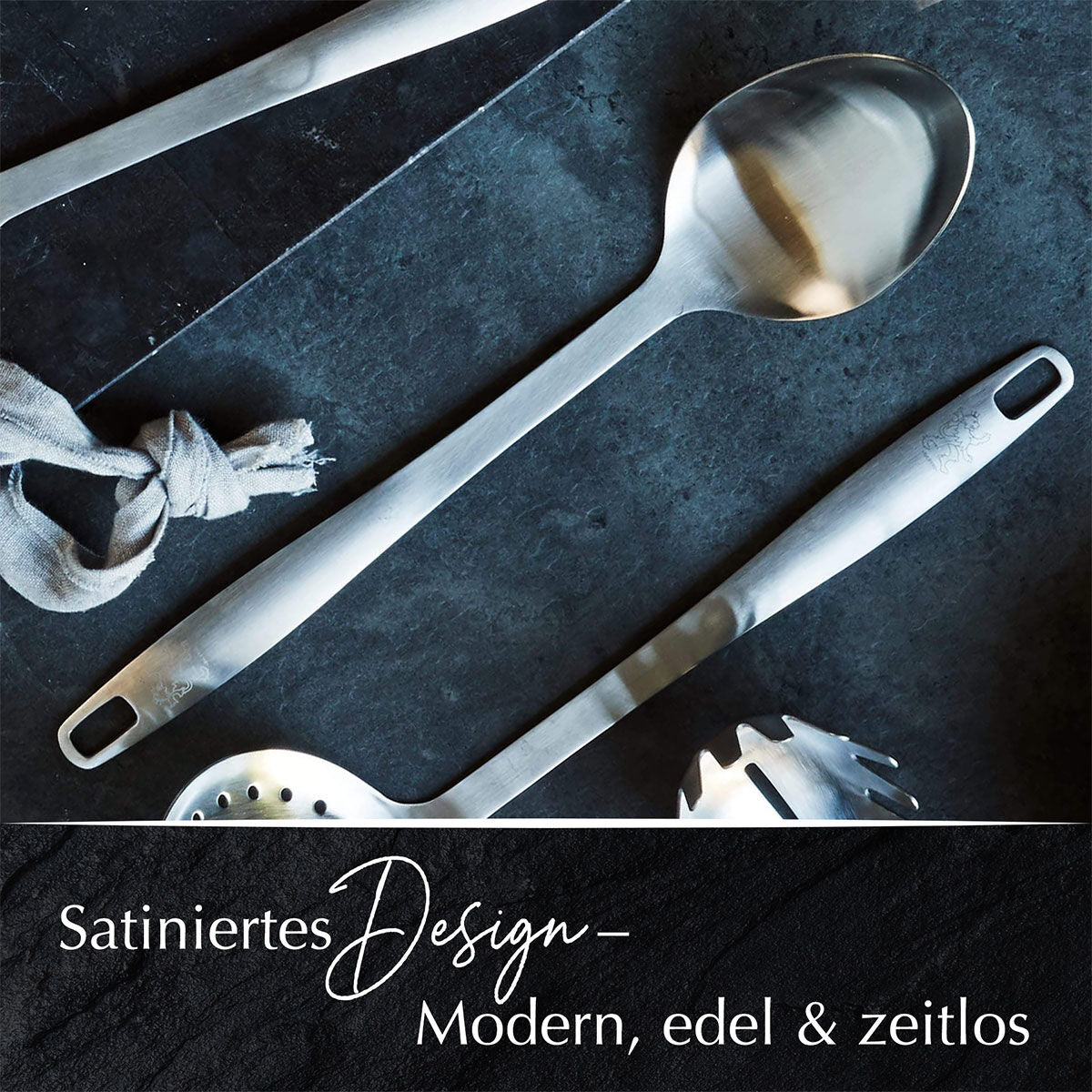 Serveringsskje 31,5 cm rustfritt stål satinfinish i bruk ved servering